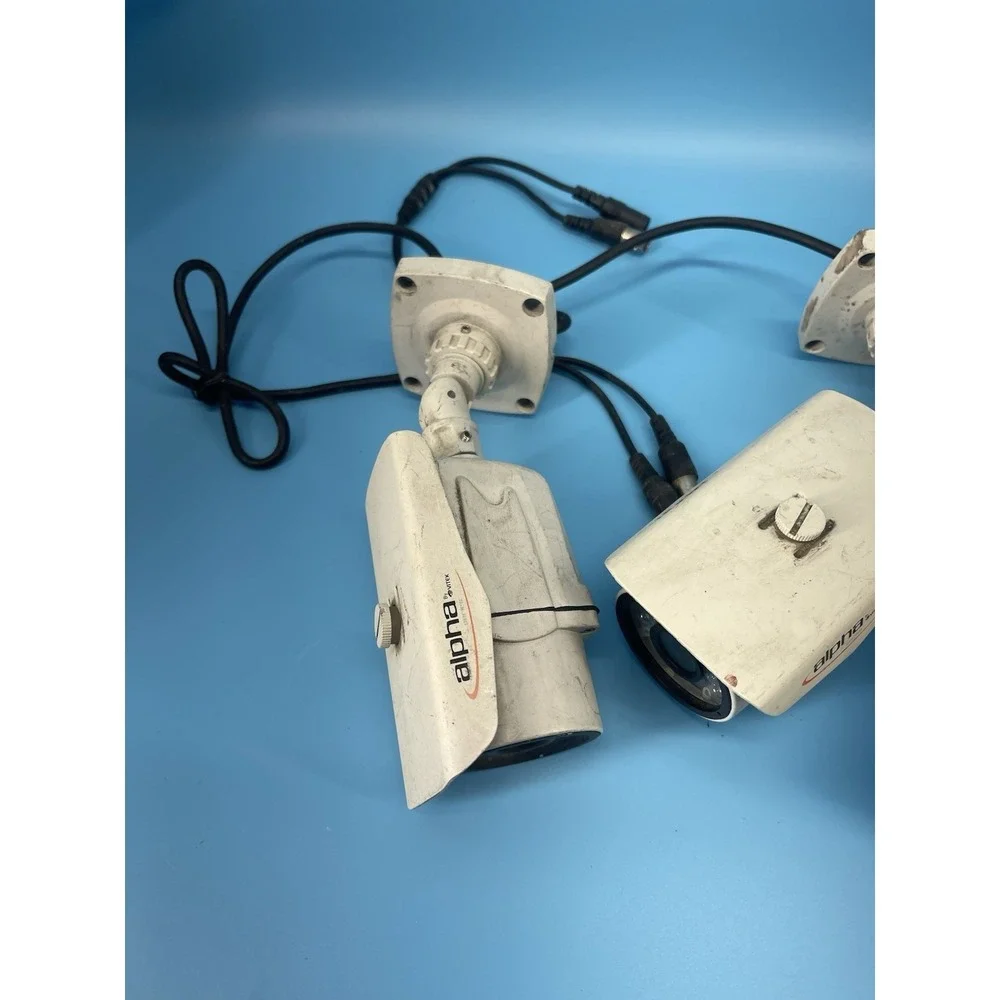 Alpha CCTV Security Cameras Lot of‎ 3+1 Wired Bullet Dome Untested